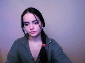 Monikatelli_ Chaturbate stream image from December 19, 2024