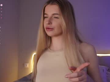 Sunshine_Diana_ Chaturbate stream image from December 19, 2024