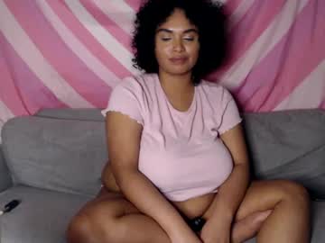 Tasteekitty Chaturbate stream image from December 19, 2024