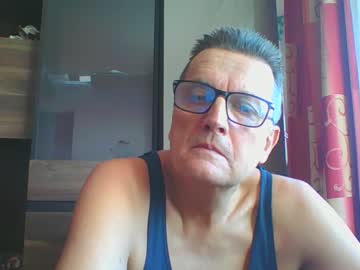 Ulmeni4 Chaturbate stream image from December 19, 2024
