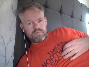 81jonnyx Chaturbate stream image from December 19, 2024