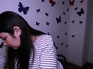 Alinacr_ Chaturbate stream image from December 19, 2024