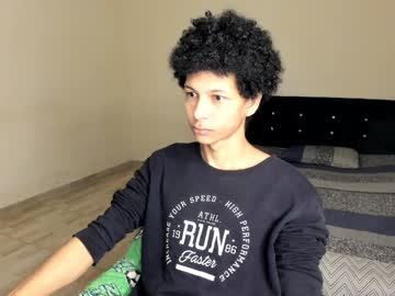 Cardrey05 Chaturbate stream image from December 19, 2024