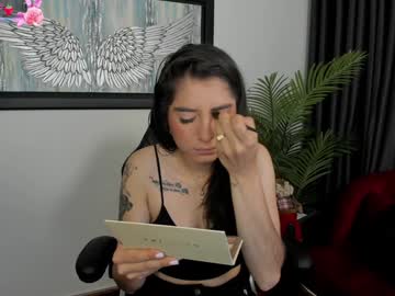 Charlote_Horny Chaturbate stream image from December 19, 2024