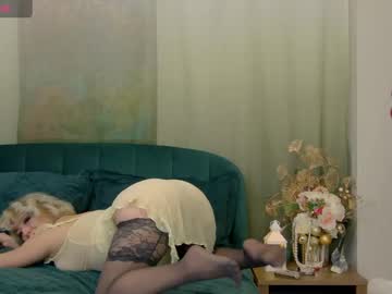 Classytinna Chaturbate stream image from December 19, 2024