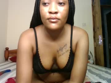 Crystalebony_ Chaturbate stream image from December 19, 2024