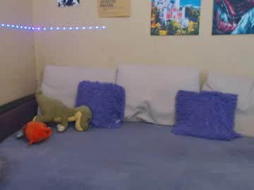 Juliasane_ Chaturbate stream image from December 19, 2024