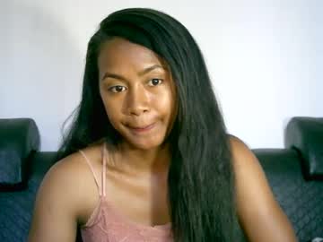 Prettysexy3601 Chaturbate stream image from December 19, 2024