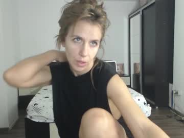 Sellena_Angels Chaturbate stream image from December 19, 2024