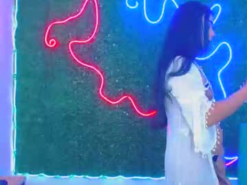 Sexyvaneofi Chaturbate stream image from December 19, 2024