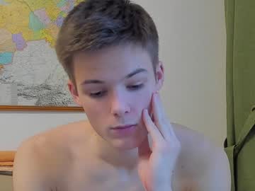 Timytwinkboy Chaturbate stream image from December 19, 2024