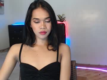 Azzythunderfuck Chaturbate stream image from December 19, 2024