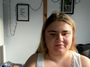 Candymilas Chaturbate stream image from December 19, 2024