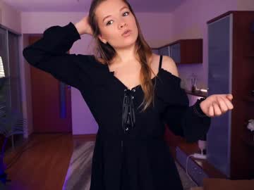 Emelianae Chaturbate stream image from December 19, 2024