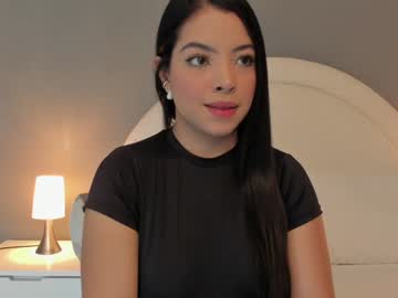 Evelyn_Sanzz Chaturbate stream image from December 19, 2024