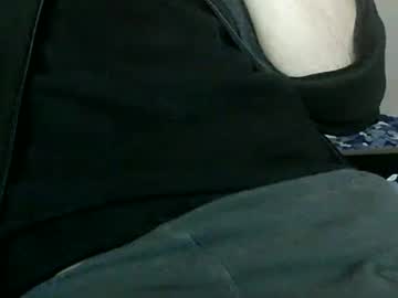 Feet_Cleaner Chaturbate stream image from December 19, 2024