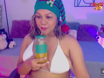 Kiariss Chaturbate stream image from December 19, 2024