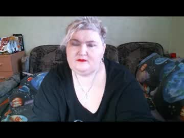 Lanacat555 Chaturbate stream image from December 19, 2024