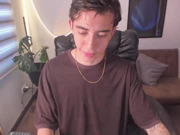 Littleferxxo Chaturbate stream image from December 19, 2024