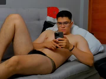 Mattewblade Chaturbate stream image from December 19, 2024