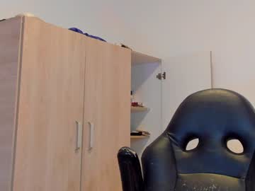 Tyler_Lautners Chaturbate stream image from December 19, 2024