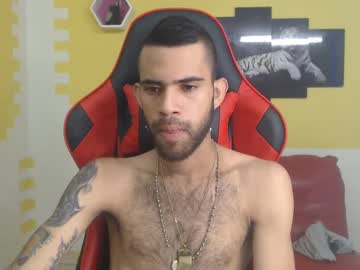 Adri_Sexboy Chaturbate stream image from December 19, 2024
