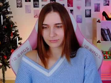 Alicecharmy Chaturbate stream image from December 19, 2024