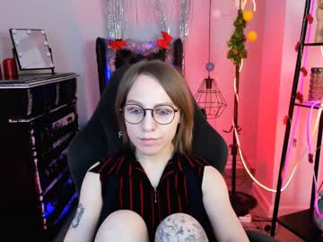 Aphexqueen Chaturbate stream image from December 19, 2024