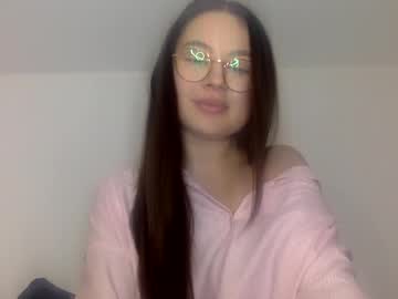 Betty_Poole Chaturbate stream image from December 19, 2024