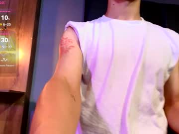 Dostin_Jones Chaturbate stream image from December 19, 2024