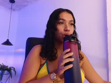 _Emilywalker1 Chaturbate stream image from December 19, 2024