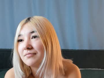 Hildatlee Chaturbate stream image from December 19, 2024
