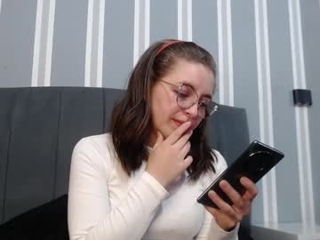 _Isaabellaa Chaturbate stream image from December 19, 2024