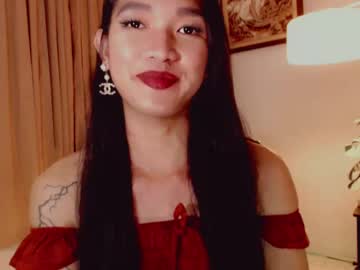 Newra_Allison Chaturbate stream image from December 19, 2024