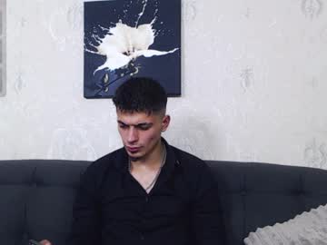 Raymondmorie Chaturbate stream image from December 19, 2024