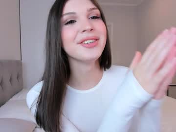 Sharonforever Chaturbate stream image from December 19, 2024