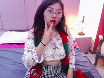 Sweetkristty Chaturbate stream image from December 19, 2024