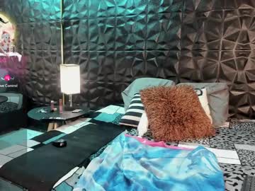 Wife_Mature Chaturbate stream image from December 19, 2024