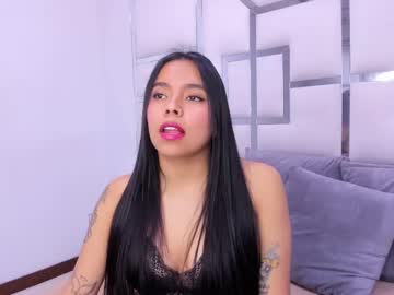 Zoeswanx Chaturbate stream image from December 19, 2024