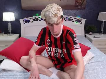 Cb_Cat Chaturbate stream image from December 19, 2024