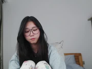 Charlottelin Chaturbate stream image from December 19, 2024