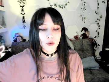 Effy_Tay Chaturbate stream image from December 19, 2024