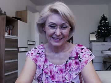 Jasmin18v Chaturbate stream image from December 19, 2024
