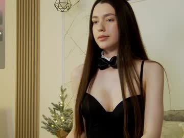 Justbarbie_New_ Chaturbate stream image from December 19, 2024