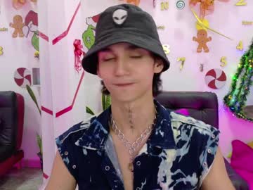 Leoadamss Chaturbate stream image from December 19, 2024