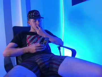 Loganboy_1 Chaturbate stream image from December 19, 2024