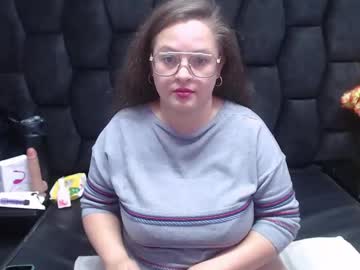 Sara_Thonson_ Chaturbate stream image from December 19, 2024