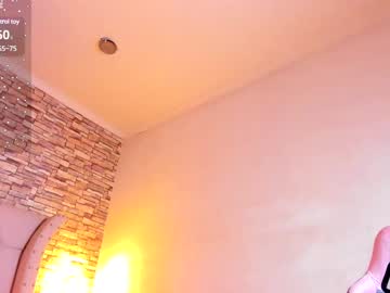 Sheyla_Ruiz Chaturbate stream image from December 19, 2024