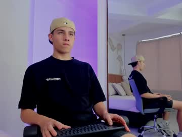 Theohawke_ Chaturbate stream image from December 19, 2024