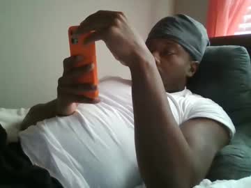 Urbandicc214 Chaturbate stream image from December 19, 2024